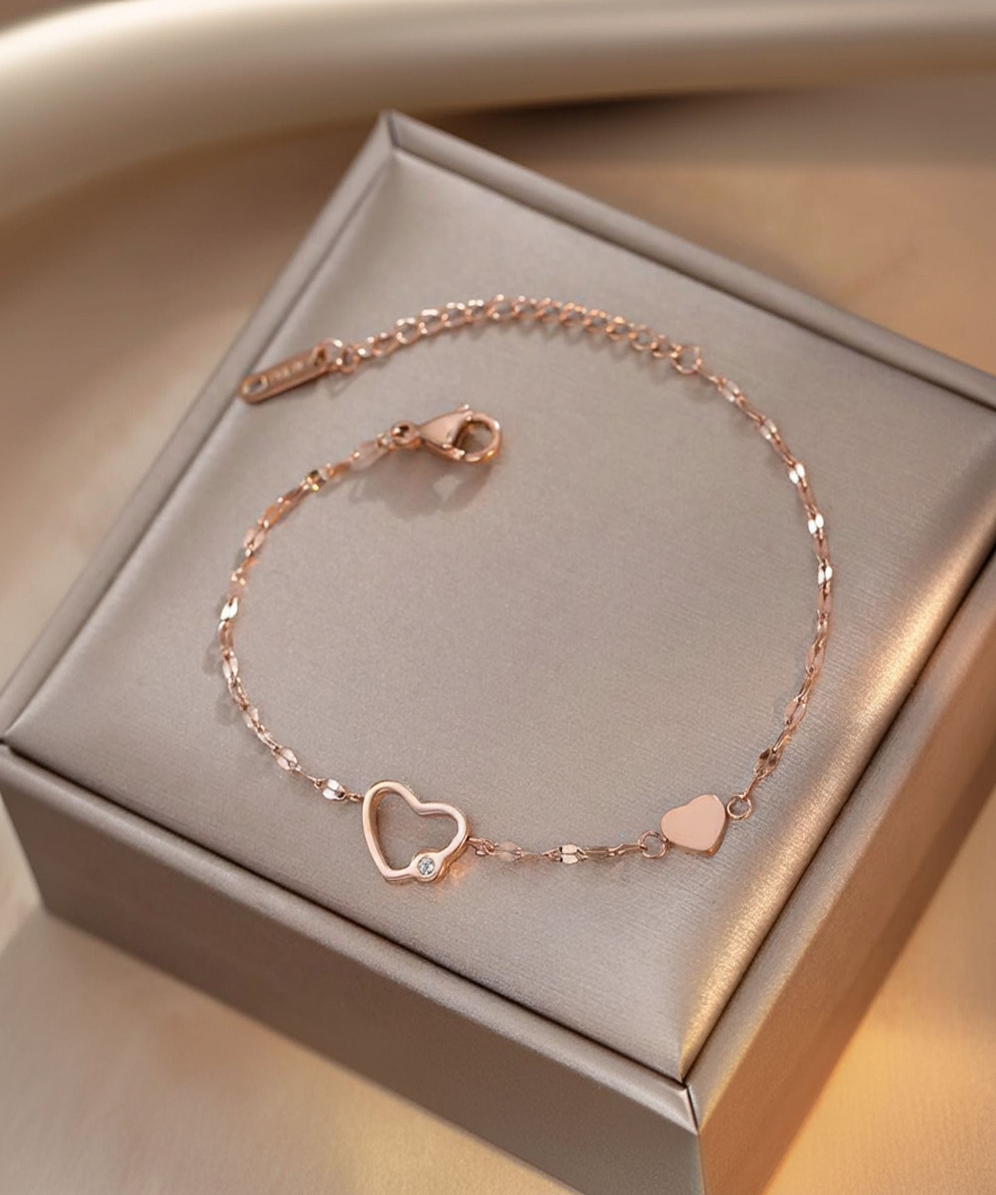 MYKI Stunnig Double Heart Bracelet (MKBRAD373)