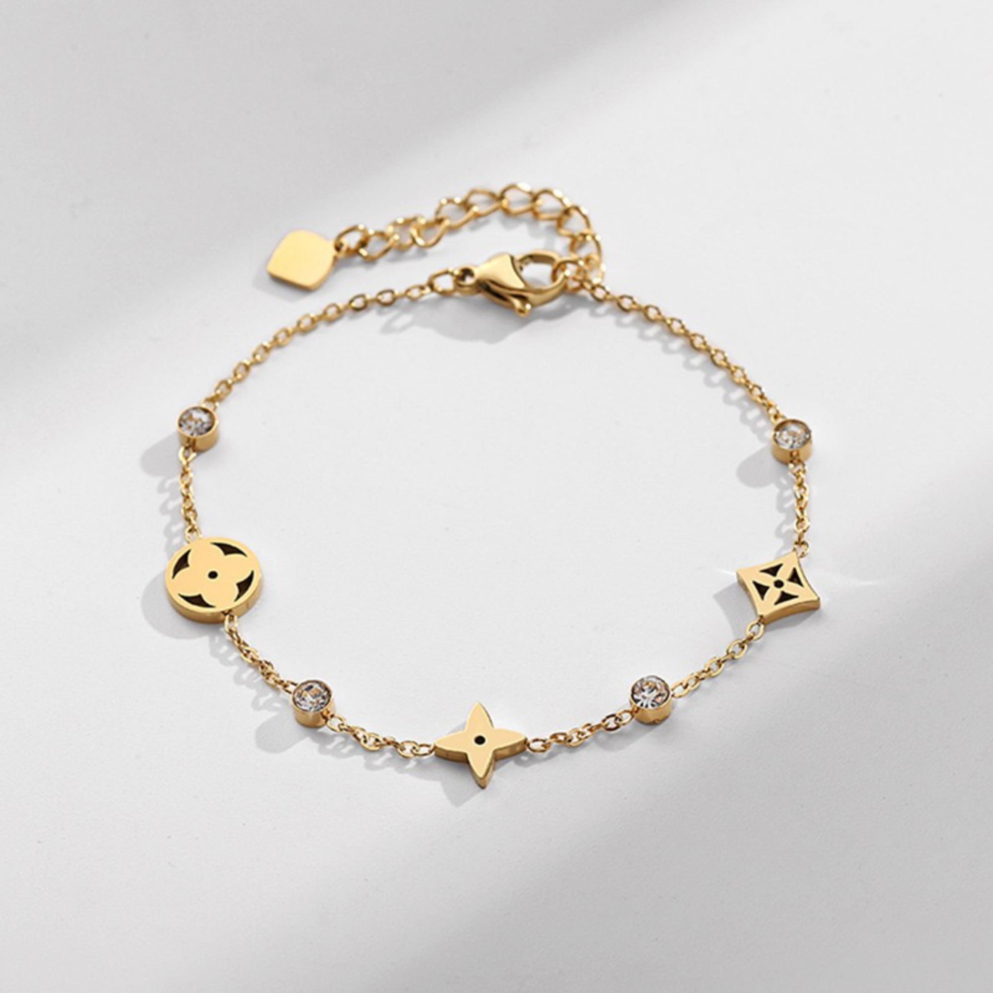 MYKI Elegant Floral Diamond Charm Bracelet (MKBRAD497G)
