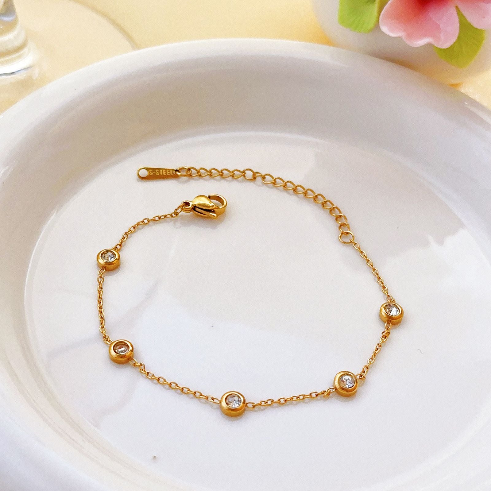 MYKI Diamond Sleek Bracelet  (MKBRAD583G-CSS)
