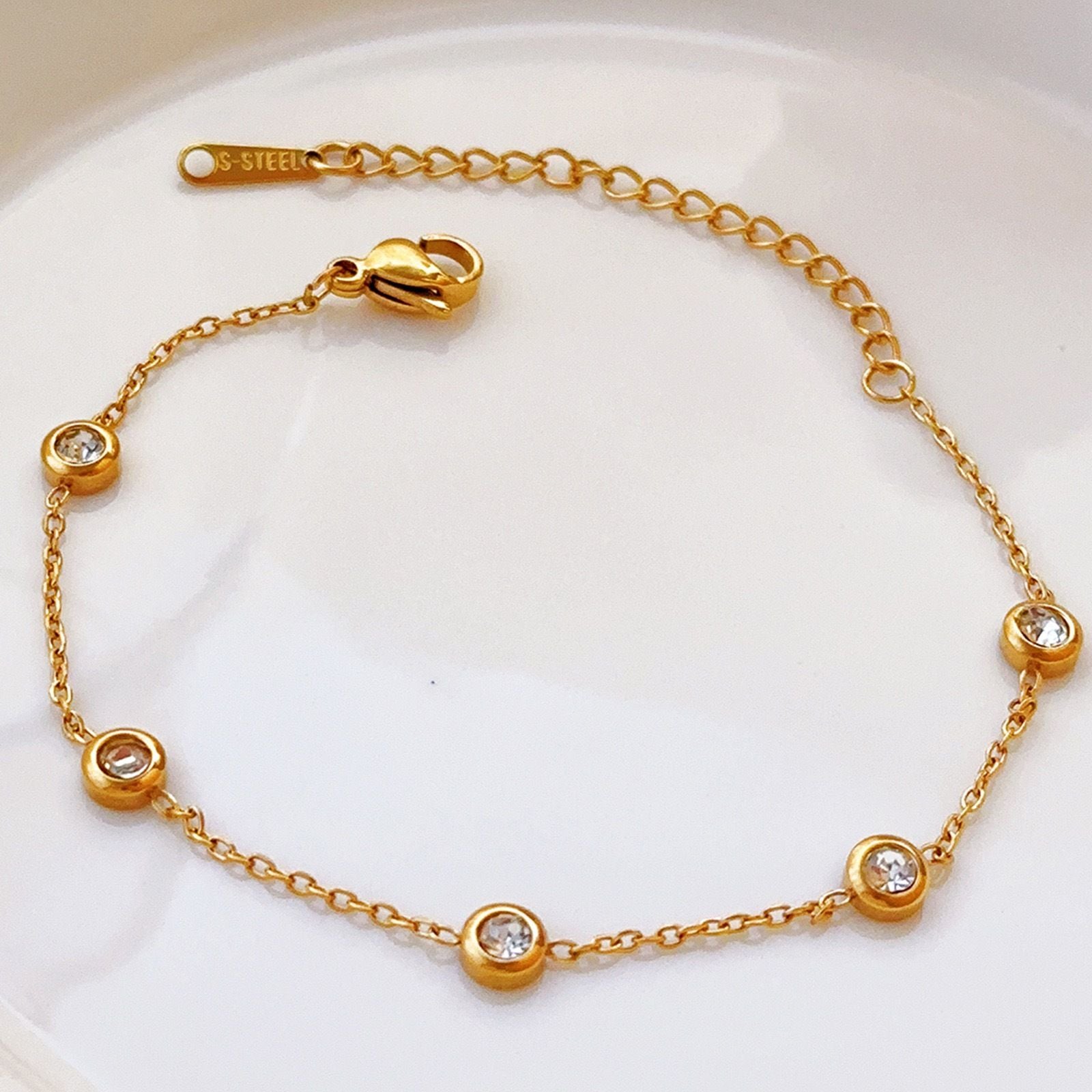 MYKI Diamond Sleek Bracelet  (MKBRAD583G-CSS)