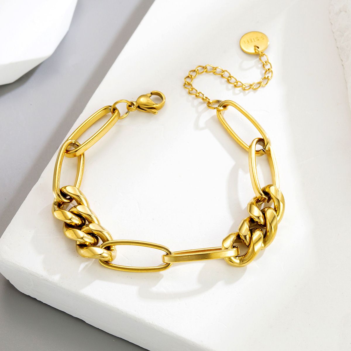MYKI Gold Plated Chunky Link Bracelet (MKBRAD648G-CSS)