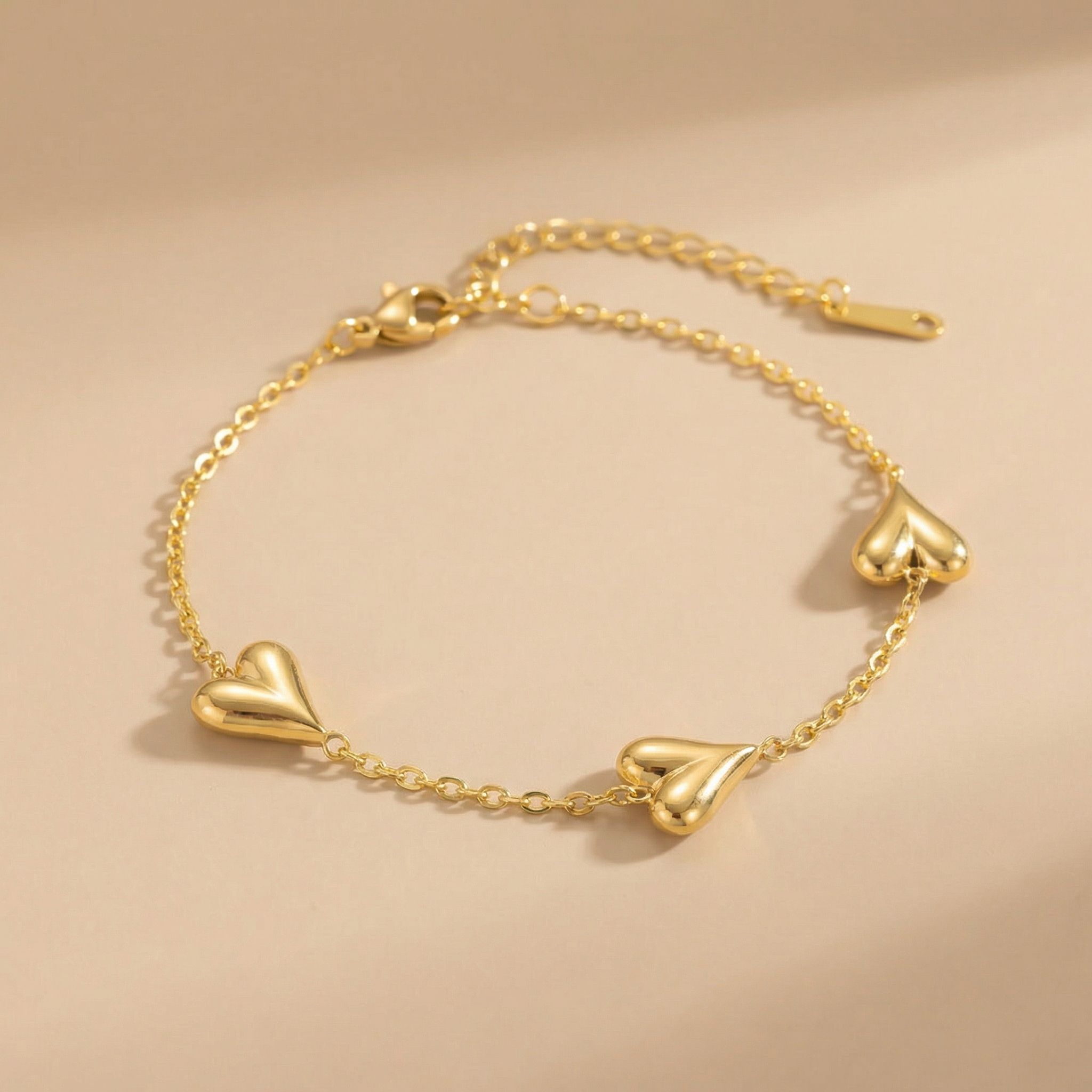 MYKI Gold Plated Heart Charm Bracelet (MKBRAD650G-CSS)