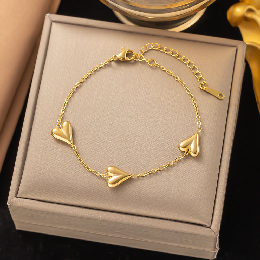 MYKI Gold Plated Heart Charm Bracelet (MKBRAD650G-CSS)