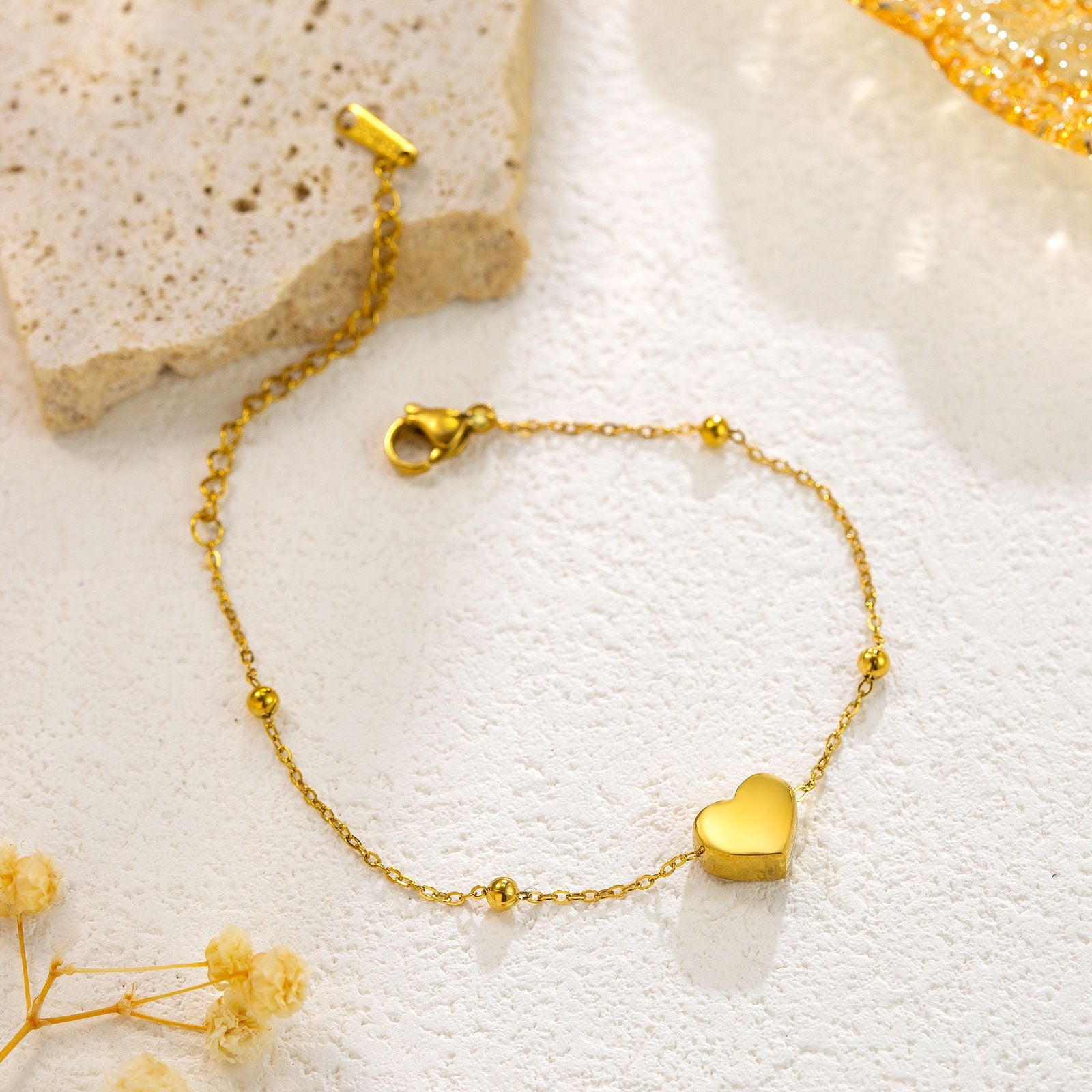 MYKI Gold-Plated Puffy Heart Charm Bracelet(MKBRAD861G-SSYI)