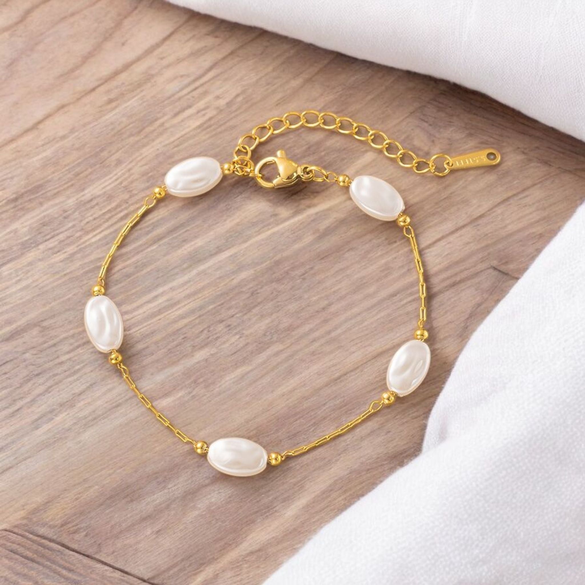 MYKI Gold-Plated Oval Pearl Bead Chain Bracelet – Anti-Tarnish Minimal Style(MKBRAD886G-SSYI)