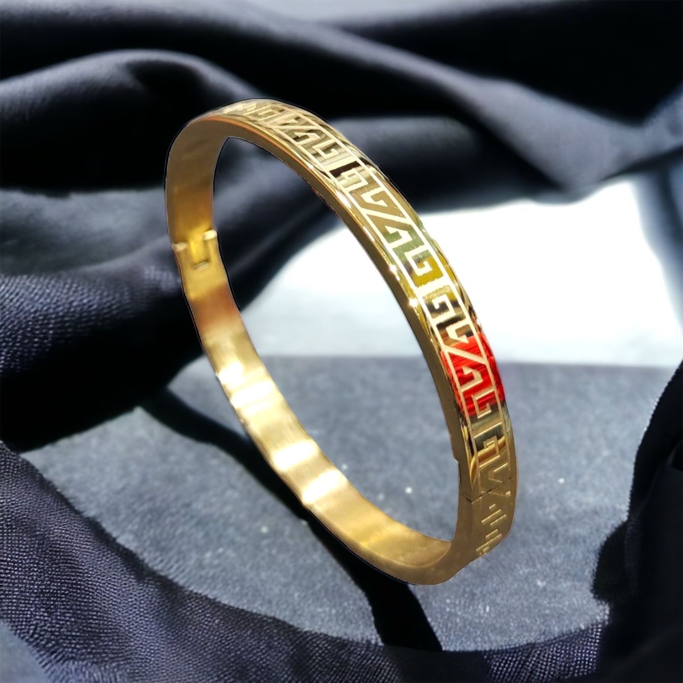 MYKI Glorious Love Bracelet (6mm thickness, 2.4 inch diameter) (MKBRAD462G)