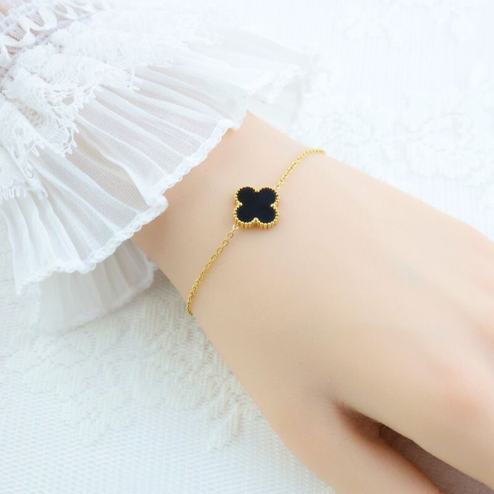 MYKI Elegangt Floral Charm Bracelet (MKBRAD477G)
