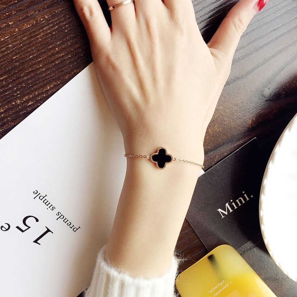 MYKI Elegangt Floral Charm Bracelet (MKBRAD477RG)