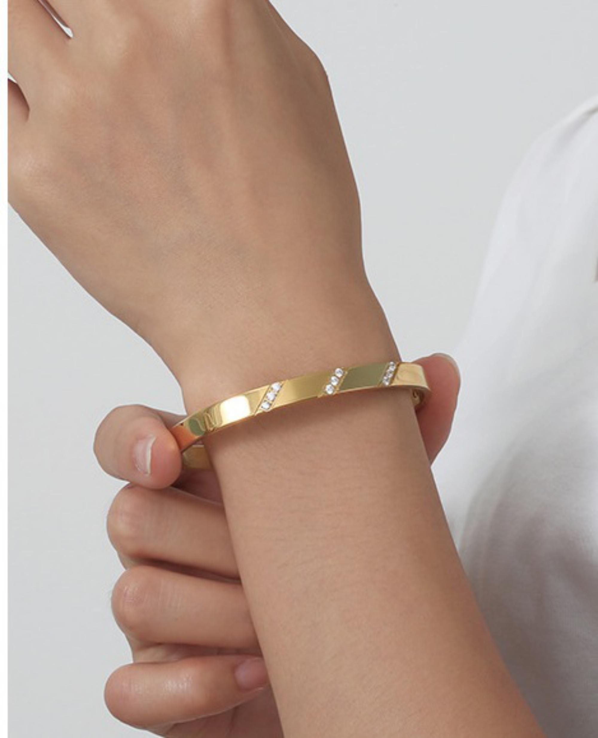 MYKI Stainless Steel CZ Diagonal Engraved Bangle | Anti-Tarnish(MKBRAD777-SSYI)