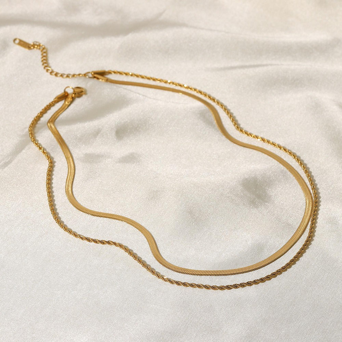 MYKI Anti-Tarnish Twist-Flat Multi-Layer Necklace (MK808-SSYI)