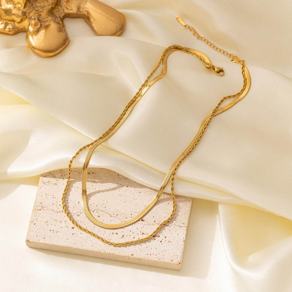 MYKI Anti-Tarnish Twist-Flat Multi-Layer Necklace (MK808-SSYI)