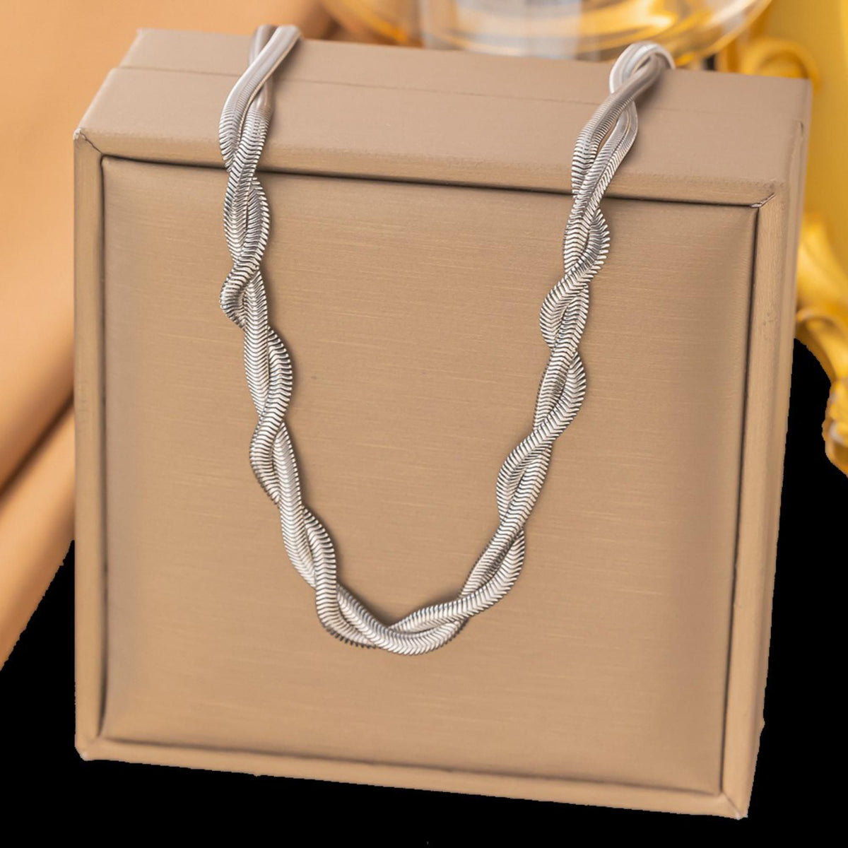 MYKI Twisted Flat Chain Necklace (MK852S-SSYI)