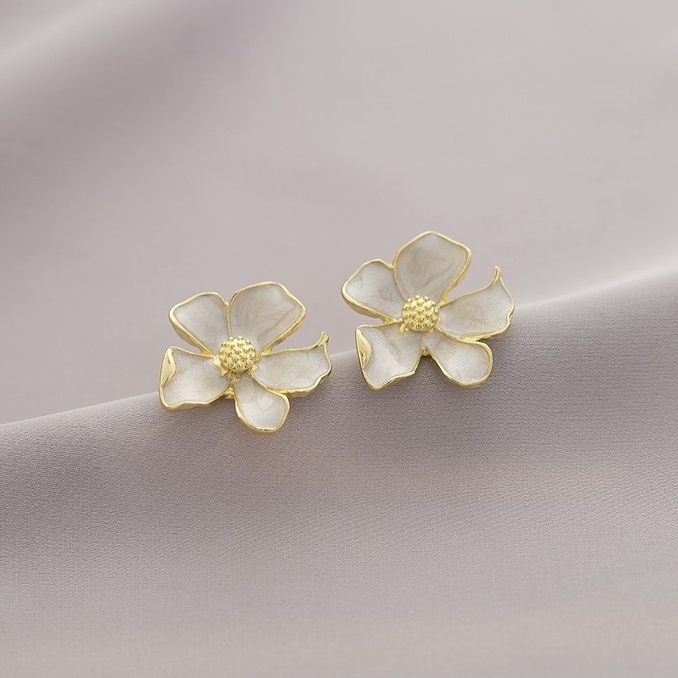 MYKI White Floral Korean Stud Earrings | Gold Outline Design (MKERCH822PI-ANT)
