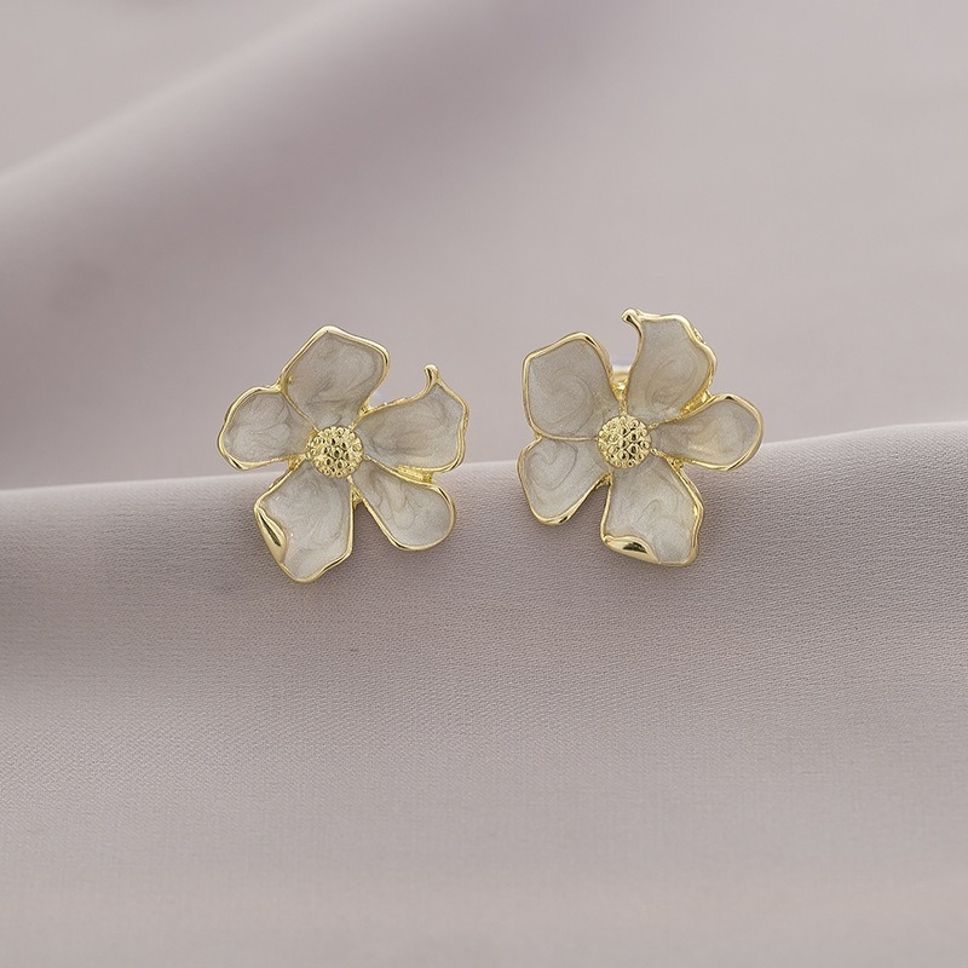 MYKI White Floral Korean Stud Earrings | Gold Outline Design (MKERCH822PI-ANT)