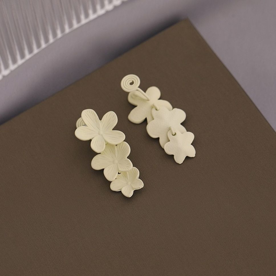 MYKI Matte Cream Floral Long Korean Earrings | MYKI (MKERCH857CP-ANT)