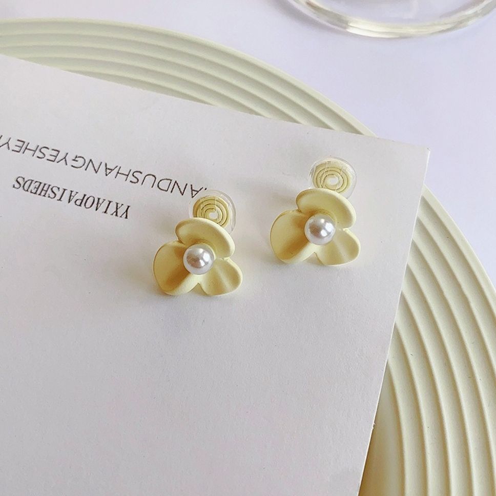 MYKI Yellow Flower Pearl Stud Korean Earrings (MKERCH913PI-ANT)