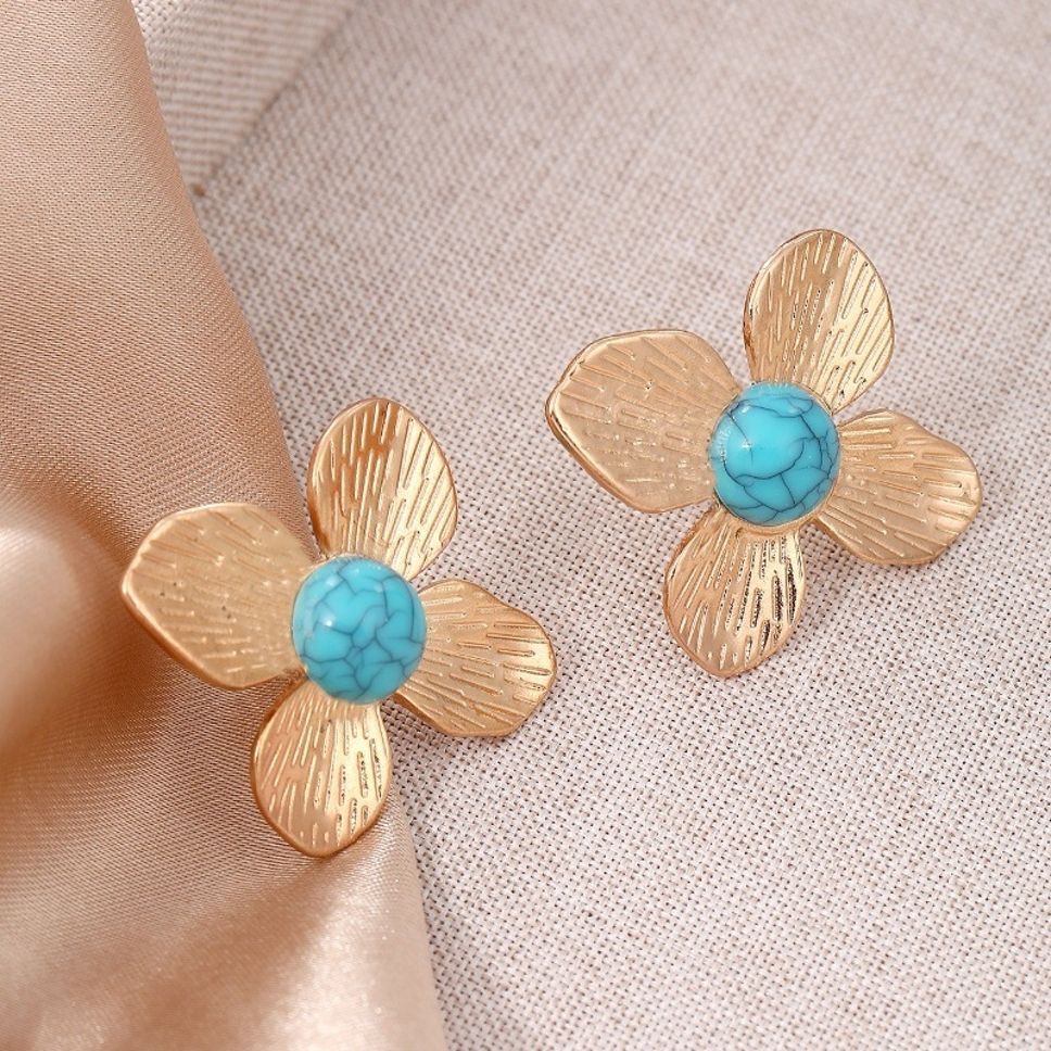MYKI Gold Plated Blue Stone Floral Anti-Tarnish Stud Earrings (MKERCH935G-SSYI)