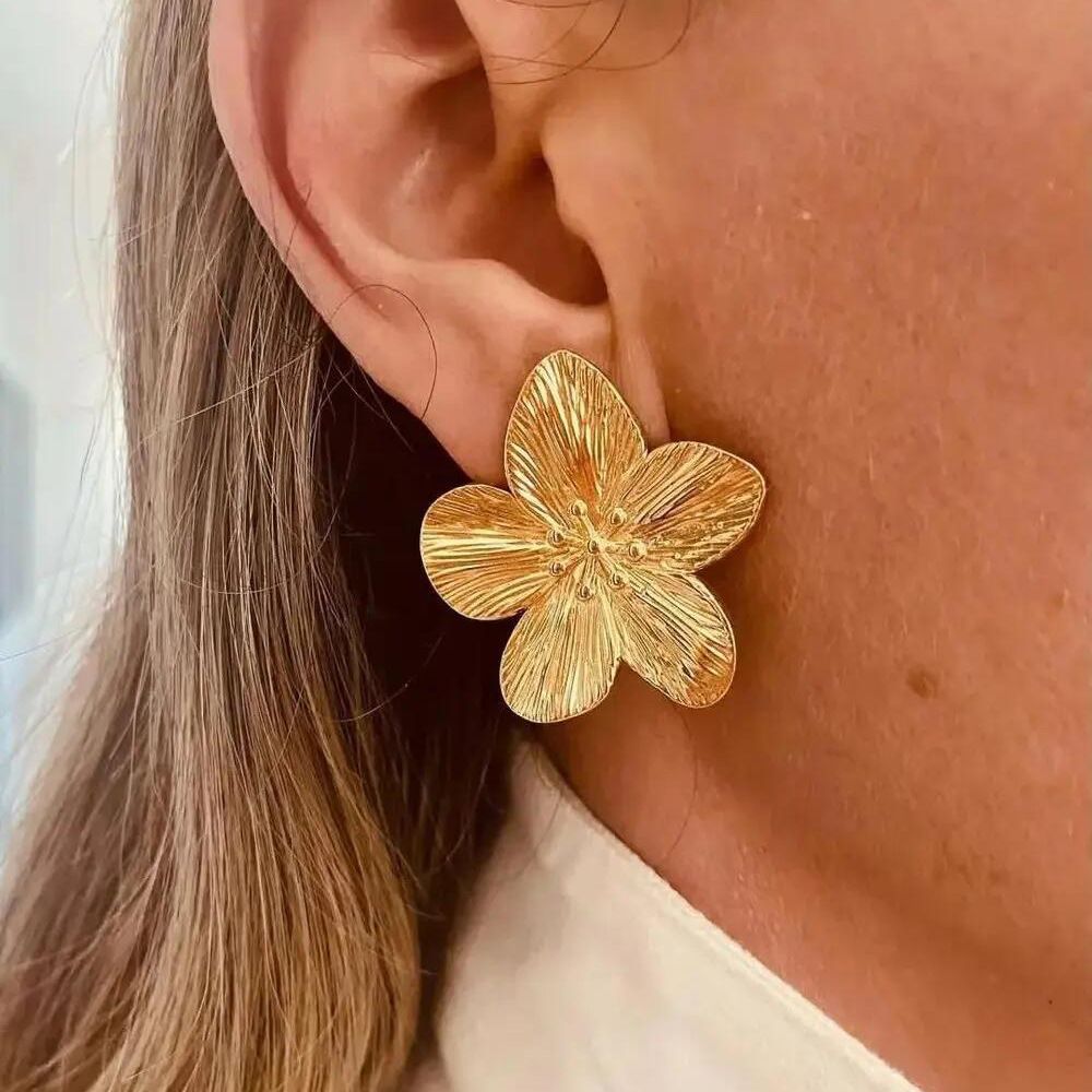 MYKI Textured Floral Anti-Tarnish Stud Earrings (MKERCH940-SSYI)