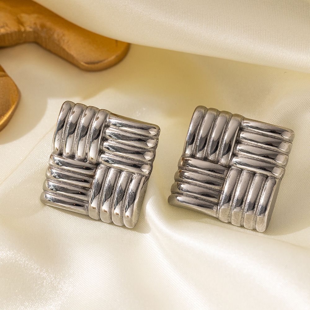 MYKI Silver Ribbed Square Anti-Tarnish Earrings | MYKI (MKERCH986S-SSYI)
