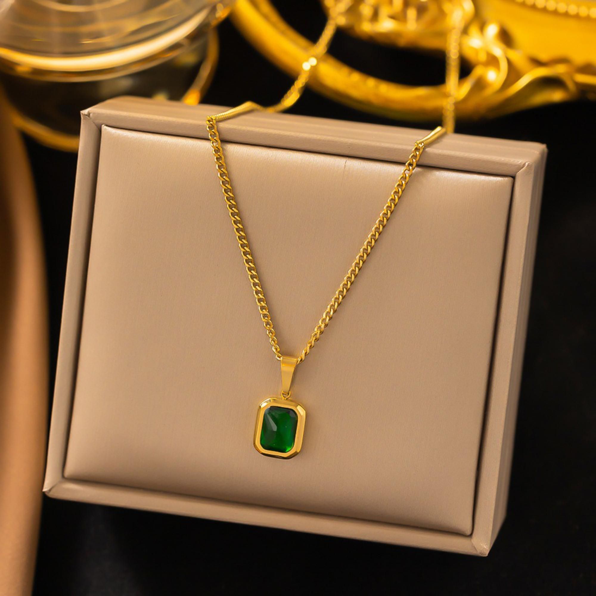 MYKI Pretty Stainless Steel Pendant (MK710G-GREEN-SSYI)