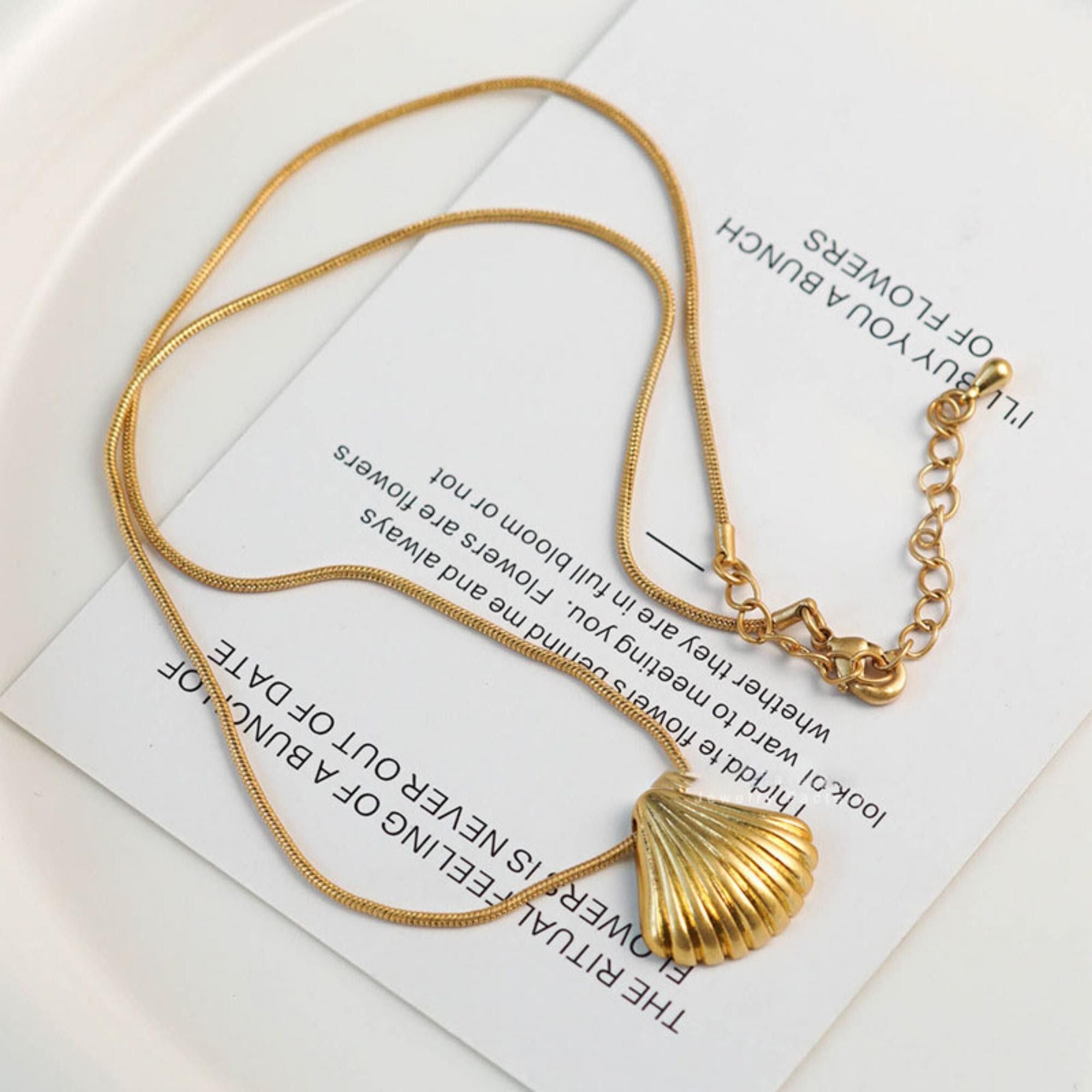 MYKI Anti-Tarnish Shell Pendant Chain (MK768-SSYI)
