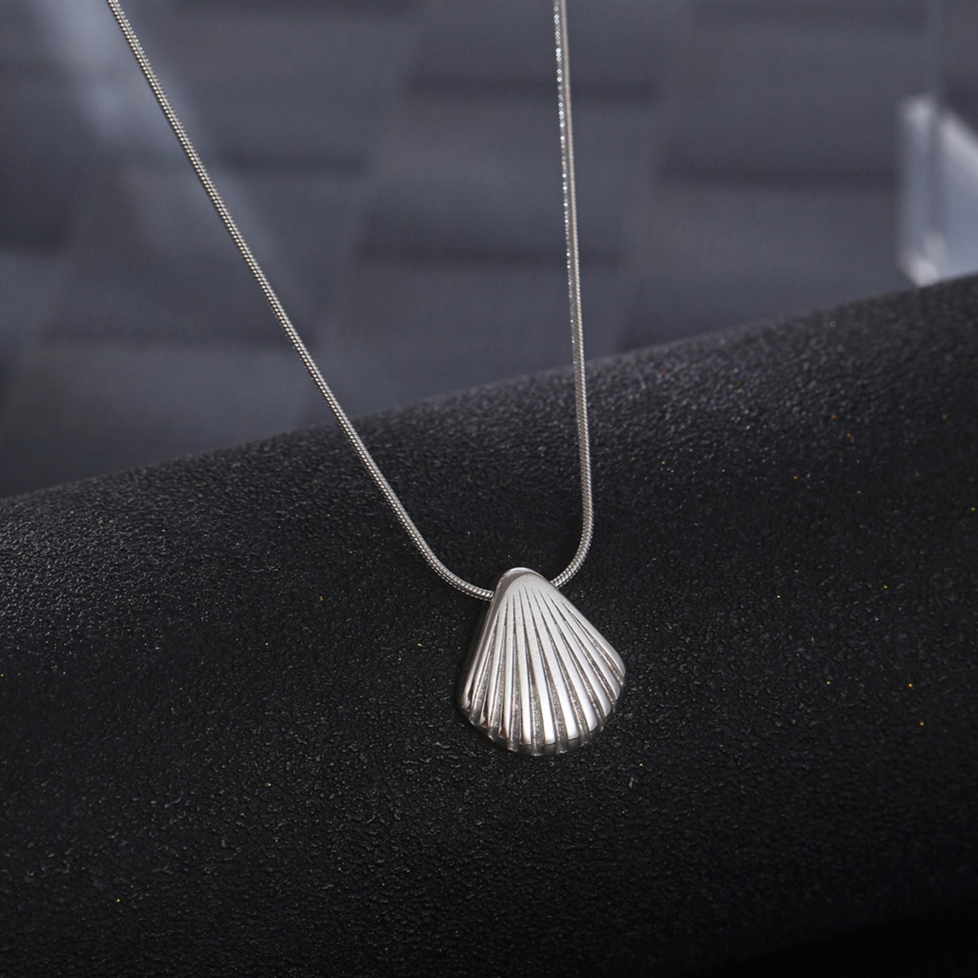 MYKI Anti-Tarnish Shell Pendant Chain (MK768S-SSYI)