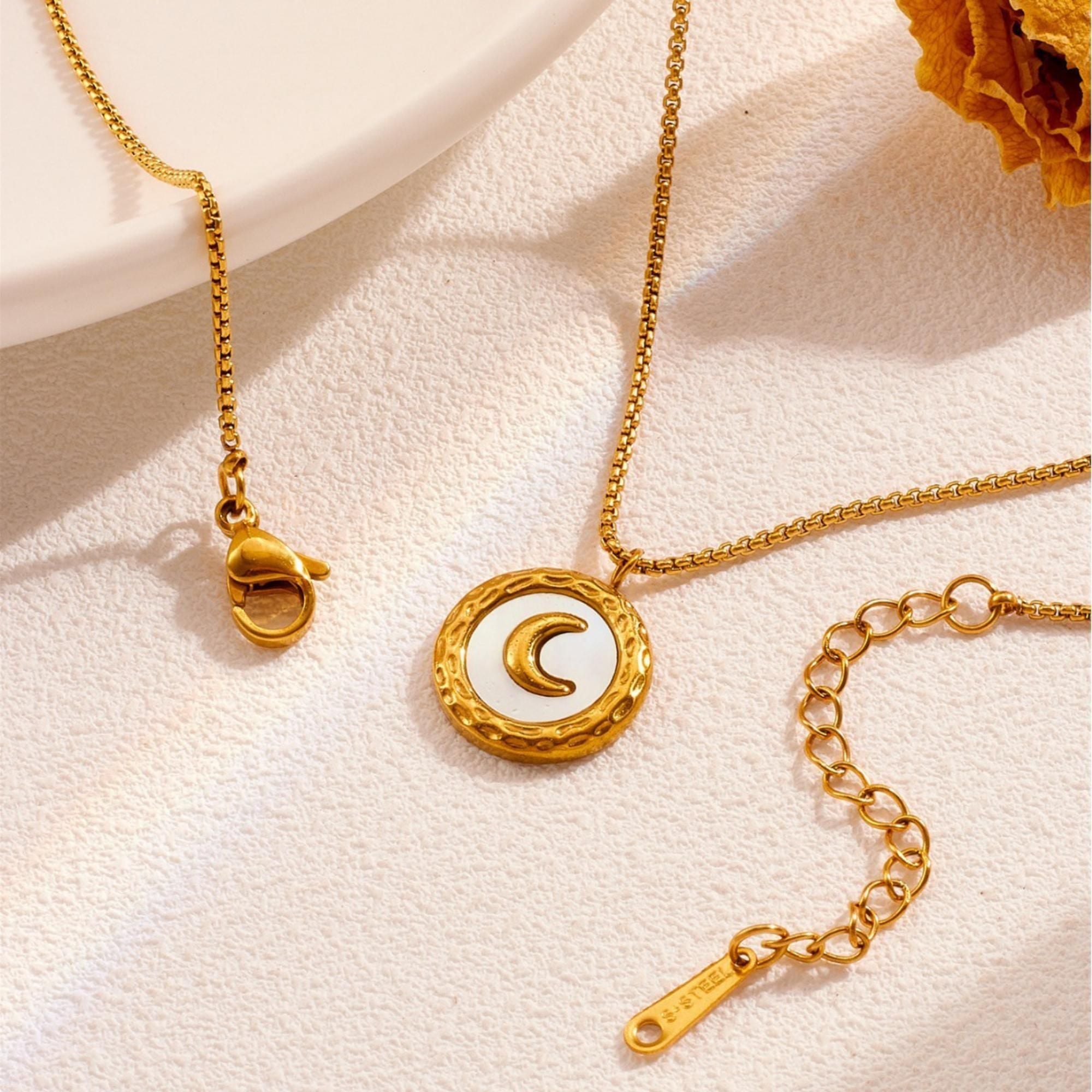 MYKI Striking Stainless Steel Pendant (MK838G-SSYI)