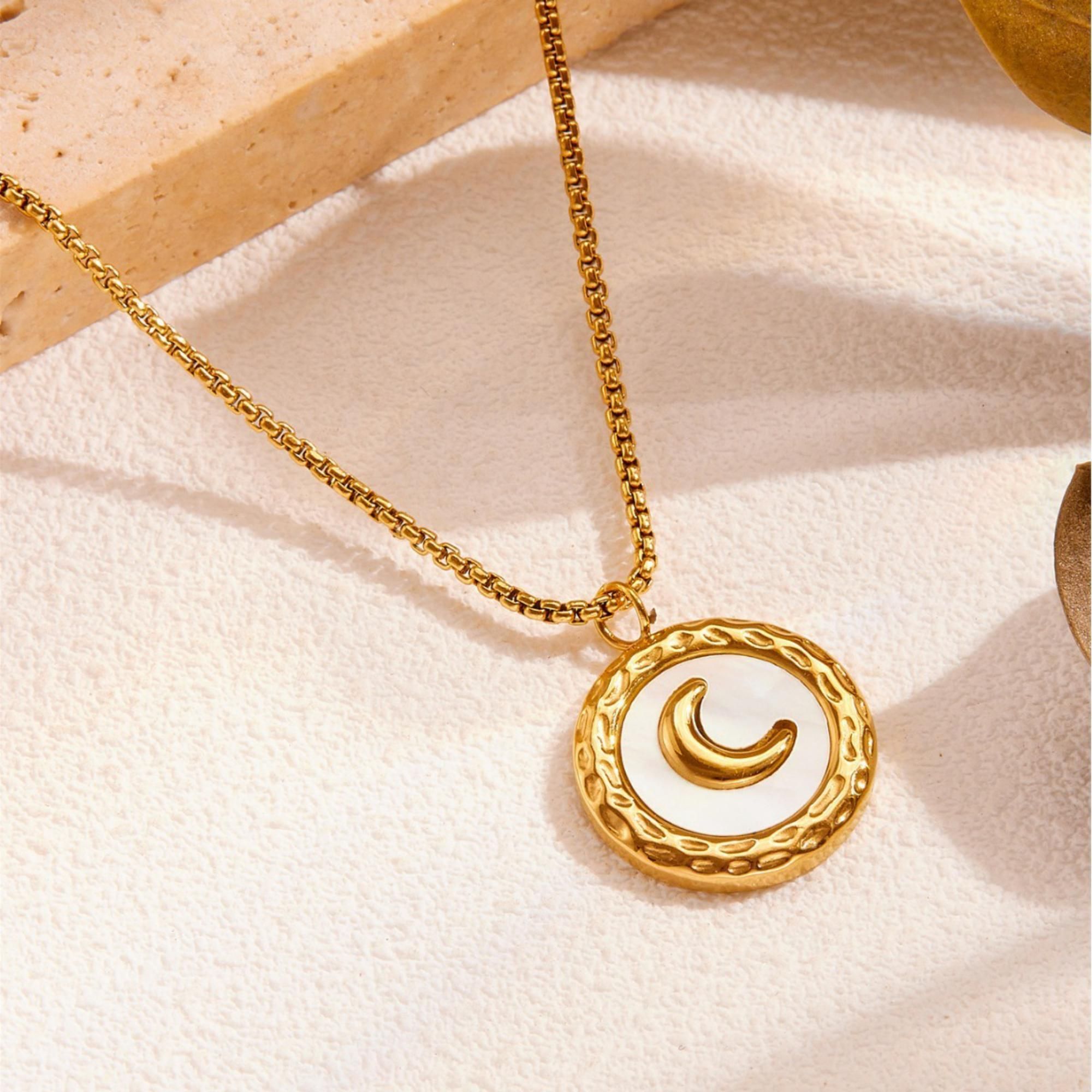 MYKI Striking Stainless Steel Pendant (MK838G-SSYI)
