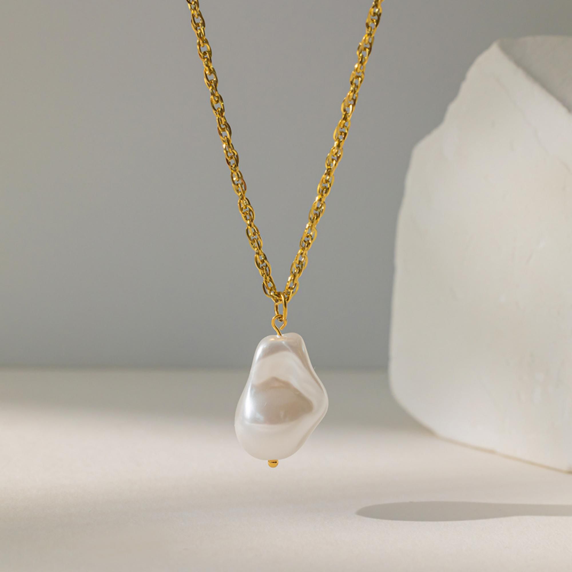 MYKI Photogenic Stainless Steel Pendant (MK846G-SSYI)