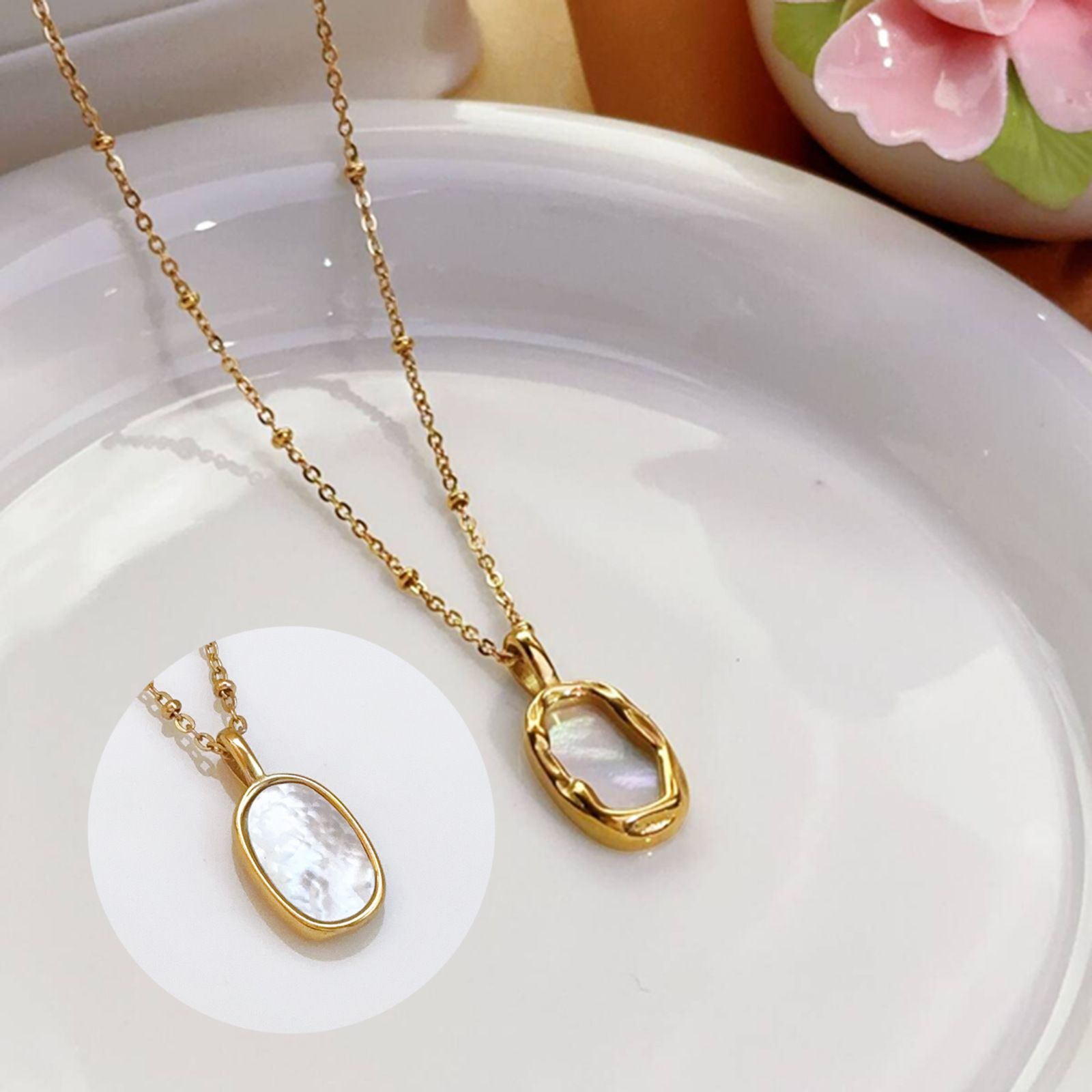 MYKI Anti-Tarnish Oval Shell Pendant Gold Necklace (MK954G-SSYI)