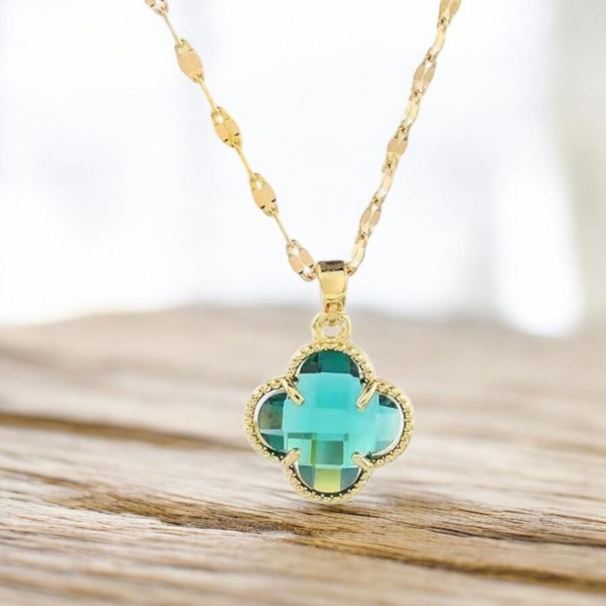 MYKI Anti-Tarnish Clover Pendant Necklace (MK966-SSYI)