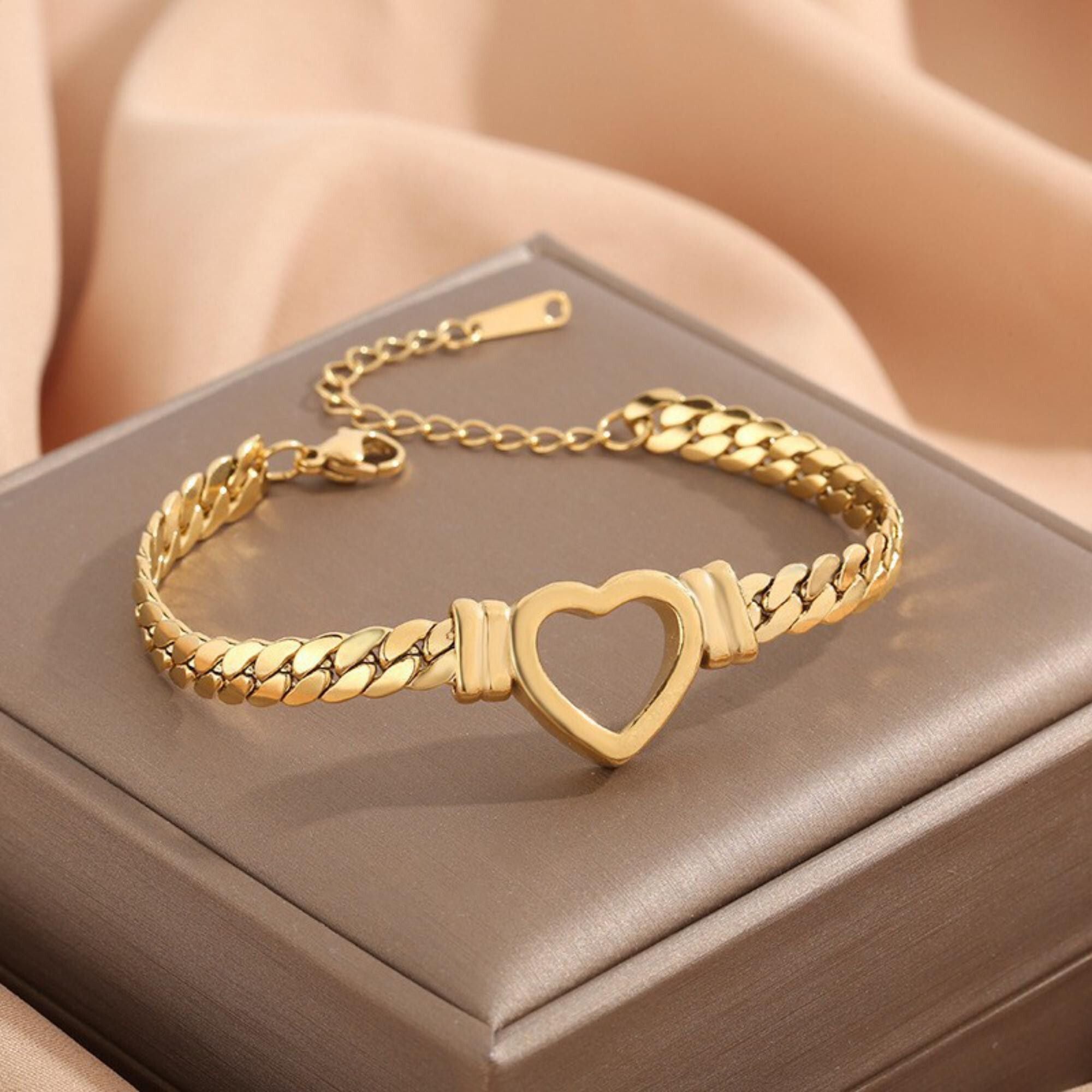 MYKI Heart Cutout Bracelet | Anti-Tarnish Stainless Steel(MKBRAD723-SSYI)