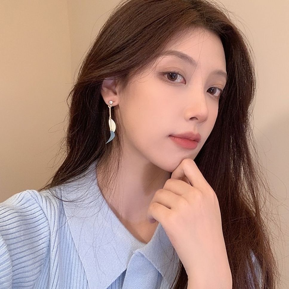 MYKI Dual Tone Teardrop Korean Dangle Earrings | Elegant Gold Finish (MKERCH825PI-ANT)