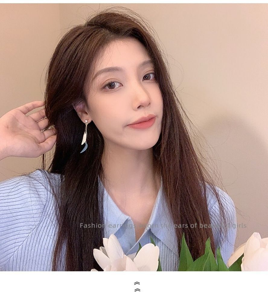 MYKI Dual Tone Teardrop Korean Dangle Earrings | Elegant Gold Finish (MKERCH825PI-ANT)