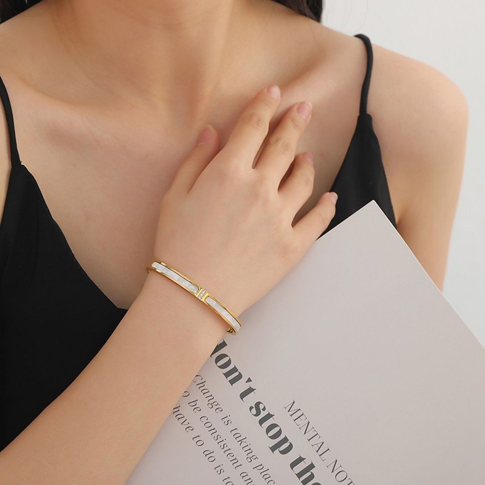 MYKI Glamorous Gold plated Bracelet Kada (MKBRAD448G)